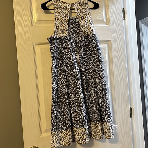 Rewind dress - Picture 2 of 5